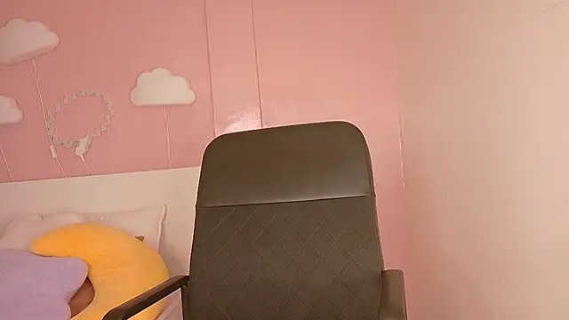 briannajackson  online show from 10-22-25, 07:46