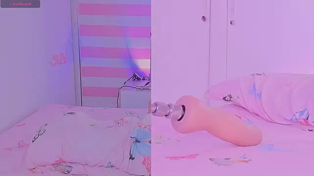 Snapshot of pamela_cm chatting on 01-31-25, 02:17 pamela cm online show from 01-31-25, 02:17