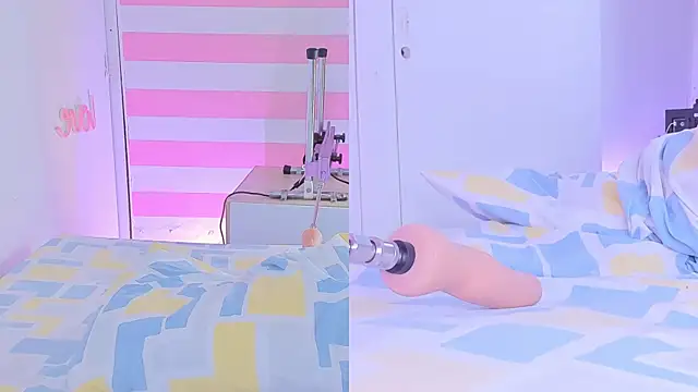 Snapshot of pamela_cm chatting on 03-06-25, 01:27 pamela cm online show from 03-06-25, 01:27