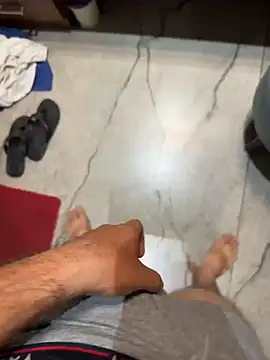 versatile guy01 online show from 11-28-25, 03:09