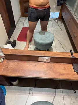 versatile guy01 online show from 12-01-25, 03:33