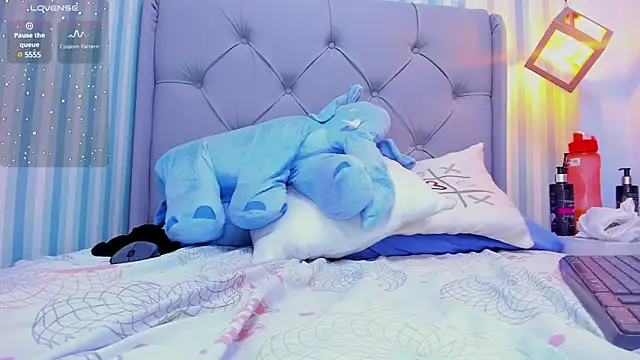 LINASTARK online show from 01-17-25, 09:06