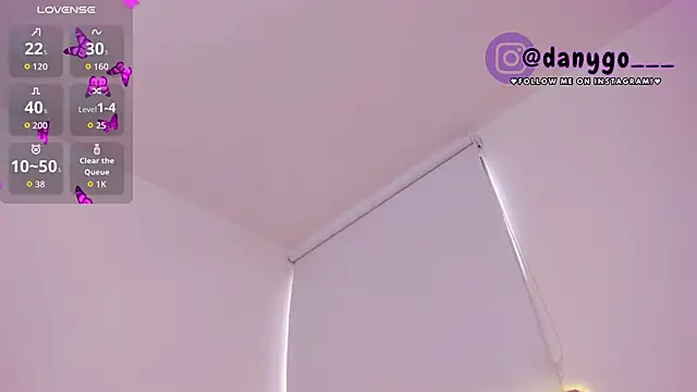 ZarianaEvanz online show from 10-03-25, 09:12