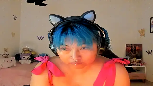 Snapshot of Shaddycute_ chatting on 09-17-25, 12:07 Shaddycute online show from 09-17-25, 12:07