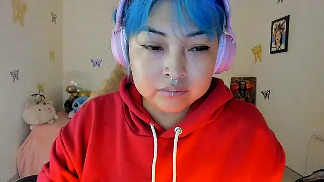 Shaddycute  online show from 09-23-25, 12:30