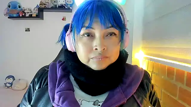 Shaddycute  online show from 11-06-25, 04:02