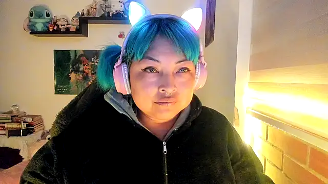 Shaddycute  online show from 02-04-26, 12:22