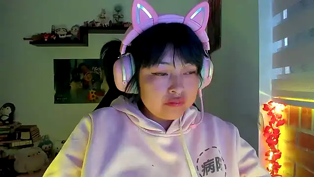 Shaddycute  online show from 03-04-26, 11:16