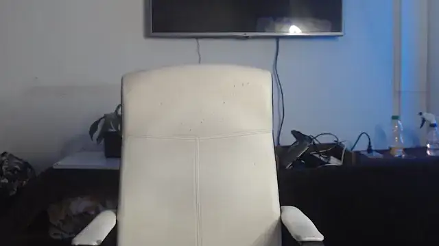 Antonella borja online show from 12-17-25, 05:41