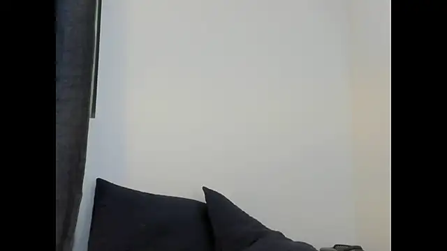 Snapshot of Troykhalil chatting on 03-07-26, 01:24 Troykhalil online show from 03-07-26, 01:24