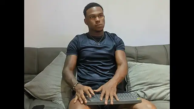 Snapshot of Troykhalil chatting on 03-14-26, 05:46 Troykhalil online show from 03-14-26, 05:46