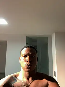 Snapshot of Troykhalil chatting on 03-25-26, 12:27 Troykhalil online show from 03-25-26, 12:27