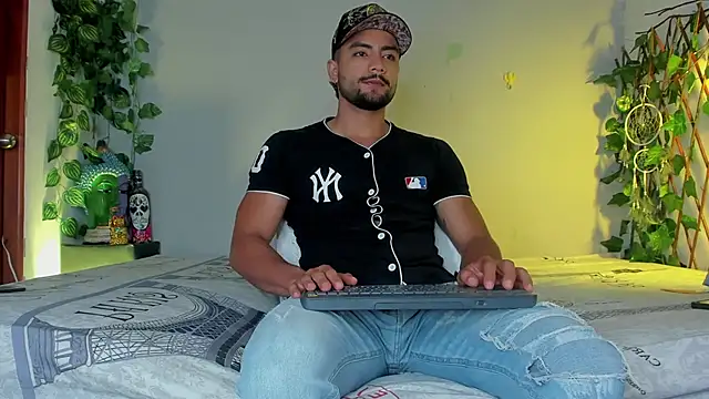 Jaxxon  online show from 02-25-25, 03:49