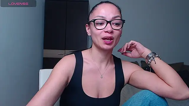 Snapshot of BabySerene chatting on 04-05-26, 02:31 BabySerene online show from 04-05-26, 02:31
