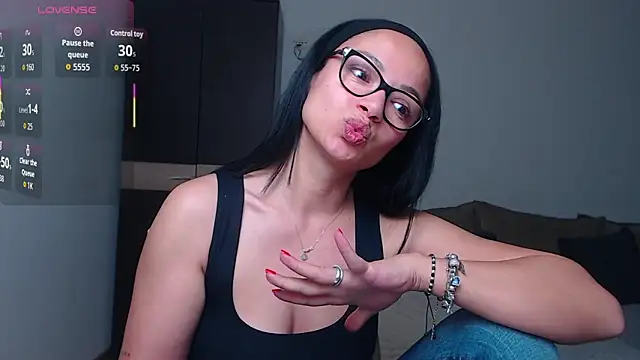 Snapshot of BabySerene chatting on 06-07-26, 03:54 BabySerene online show from 06-07-26, 03:54