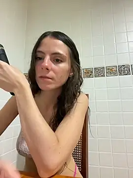 Snapshot of coquette15 chatting on 10-16-25, 08:43 coquette15 online show from 10-16-25, 08:43