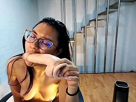 Jessie Desire online show from 02-21-25, 06:07