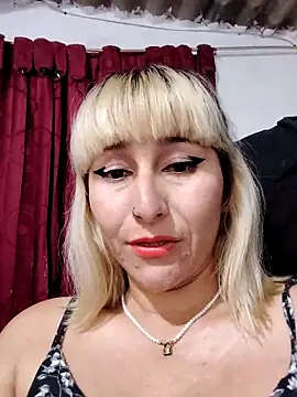 florecita9 online show from 02-23-25, 01:35