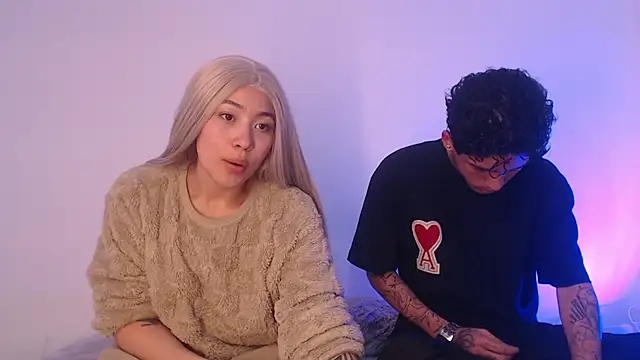 Sebas And Mila online show from 09-19-25, 07:47