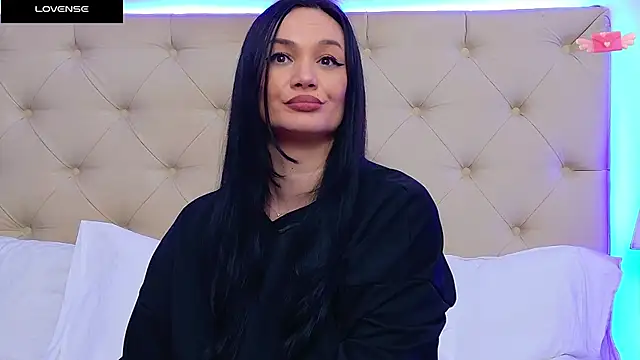 Snapshot of DaliyaArabian chatting on 01-10-25, 06:49 DaliyaArabian online show from 01-10-25, 06:49