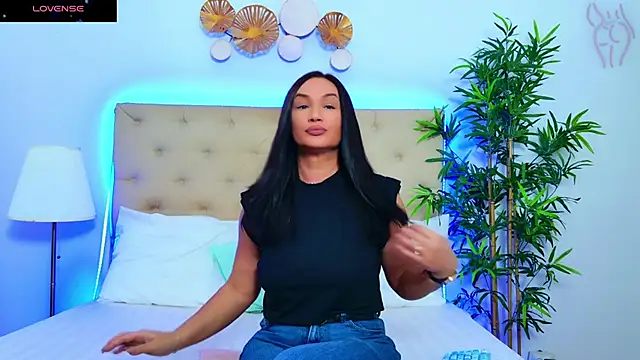 Snapshot of DaliyaArabian chatting on 09-24-25, 12:08 DaliyaArabian online show from 09-24-25, 12:08