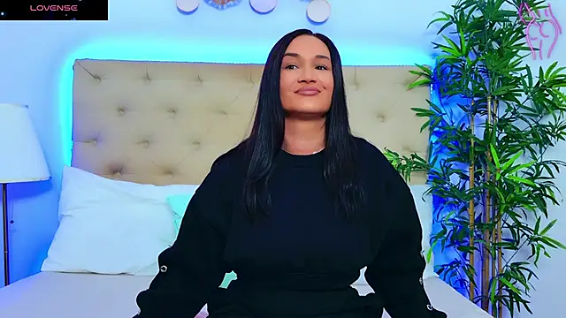 Snapshot of DaliyaArabian chatting on 10-03-25, 12:02 DaliyaArabian online show from 10-03-25, 12:02