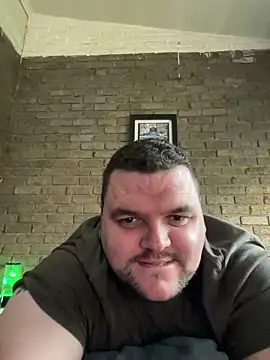 Snapshot of Mikey-HH chatting on 01-13-25, 04:30 Mikey-HH online show from 01-13-25, 04:30