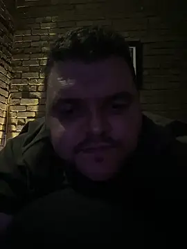 Snapshot of Mikey-HH chatting on 03-17-25, 05:05 Mikey-HH online show from 03-17-25, 05:05