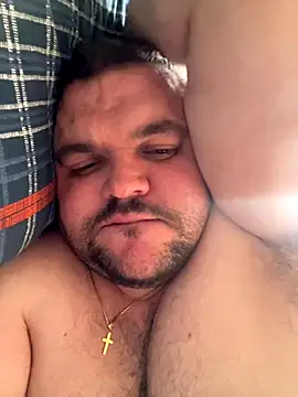 Snapshot of Mikey-HH chatting on 11-08-25, 12:27 Mikey-HH online show from 11-08-25, 12:27