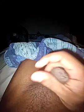 Snapshot of indianhunk2000 chatting on 01-01-25, 09:52 indianhunk2000 online show from 01-01-25, 09:52