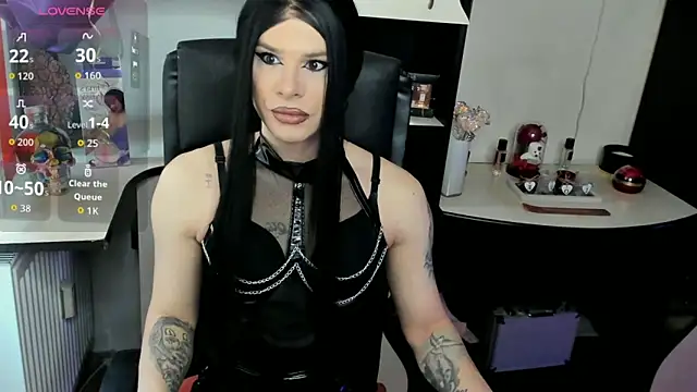 Snapshot of EvelynLexy chatting on 03-22-26, 02:42 EvelynLexy online show from 03-22-26, 02:42