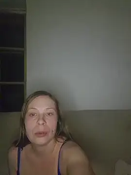 katiestevens online show from 12-22-25, 10:51