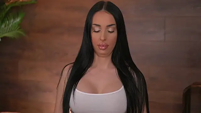 Snapshot of KairaAndrews chatting on 03-06-26, 07:32 KairaAndrews online show from 03-06-26, 07:32