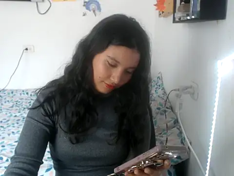 HannaKlein online show from 09-22-25, 05:59