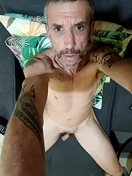 Snapshot of chris_sbh chatting on 02-01-25, 02:26 chris sbh online show from 02-01-25, 02:26