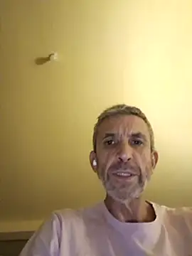 Snapshot of chris_sbh chatting on 02-14-25, 08:05 chris sbh online show from 02-14-25, 08:05