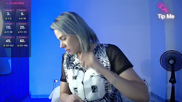 candydowson1 online show from 12-12-24, 11:47