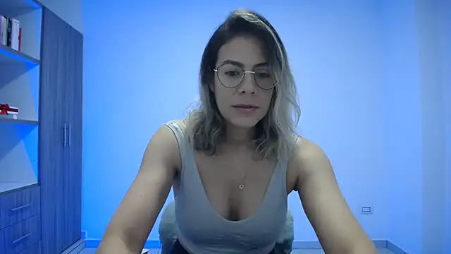 candydowson1 online show from 03-10-26, 09:25