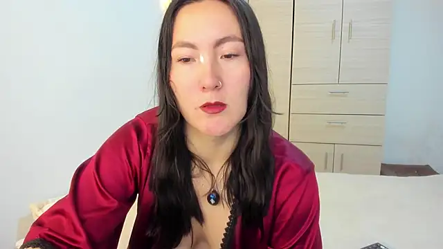 Elle Lee  online show from 01-06-26, 04:21