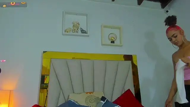 vahiolet fuentes online show from 12-21-24, 03:03