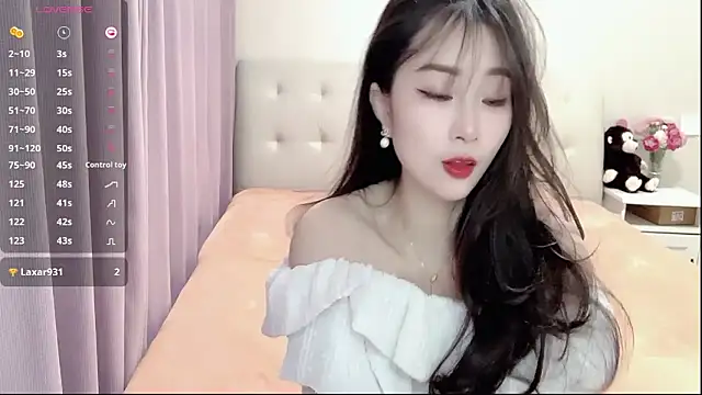 aisha123123 online show from 01-31-25, 02:15