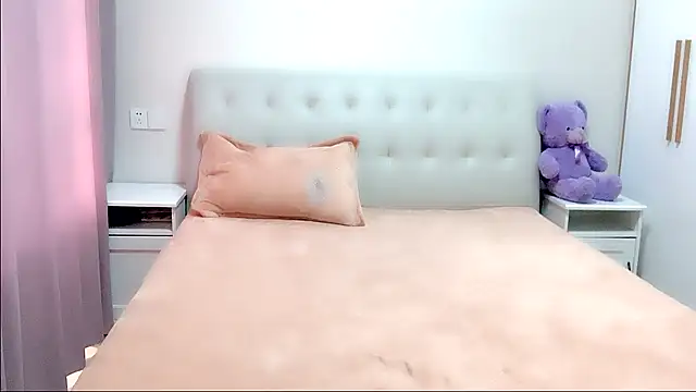 Snapshot of aisha123123 chatting on 12-05-25, 02:20 aisha123123 online show from 12-05-25, 02:20