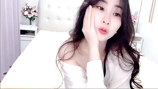 Snapshot of aisha123123 chatting on 01-19-26, 02:26 aisha123123 online show from 01-19-26, 02:26