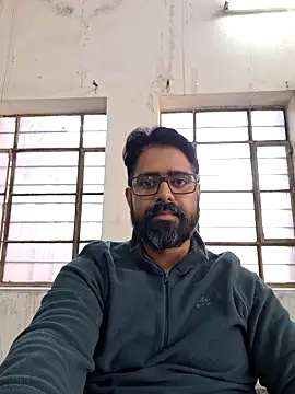 Snapshot of bewolf_17 chatting on 12-02-24, 06:52 bewolf 17 online show from 12-02-24, 06:52