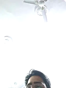 Snapshot of bewolf_17 chatting on 01-03-25, 01:36 bewolf 17 online show from 01-03-25, 01:36