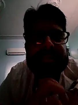 Snapshot of bewolf_17 chatting on 09-11-25, 11:43 bewolf 17 online show from 09-11-25, 11:43