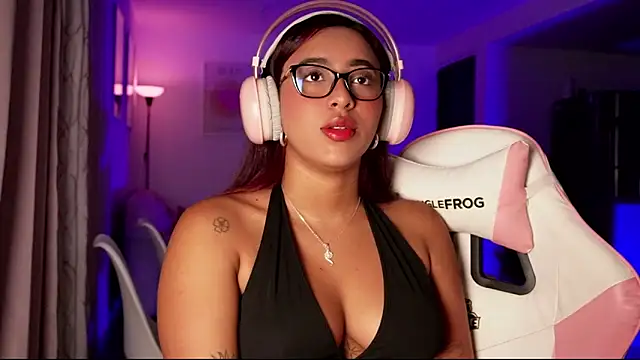 Snapshot of MavyStar chatting on 02-22-26, 12:12 MavyStar online show from 02-22-26, 12:12