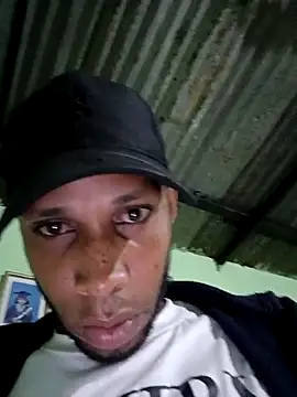 Snapshot of Sur1711 chatting on 02-01-26, 02:10 Sur1711 online show from 02-01-26, 02:10