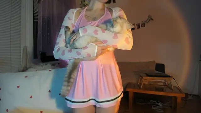 Snapshot of Jenny_darling_love chatting on 12-19-25, 07:32 Jenny darling love online show from 12-19-25, 07:32