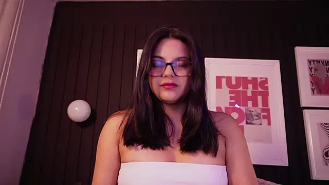 Snapshot of Sophia_wilsonn_ chatting on 02-23-26, 10:45 Sophia wilsonn online show from 02-23-26, 10:45